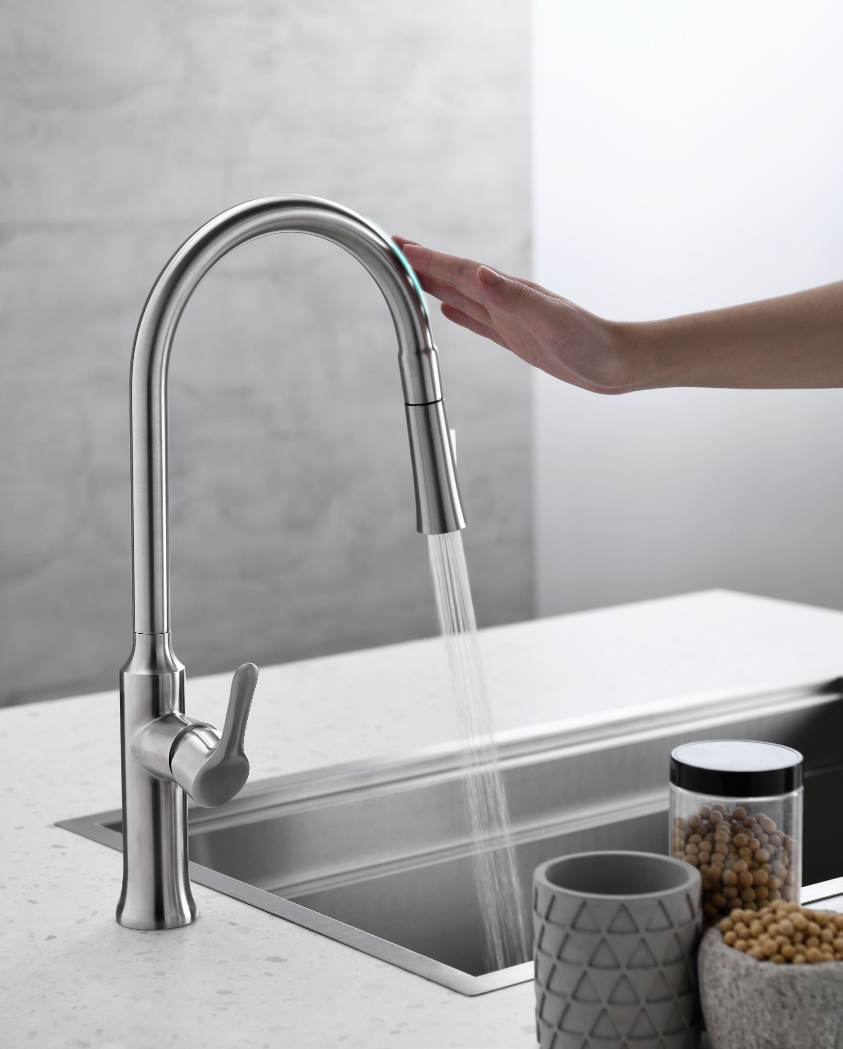 pull down kitchen faucet