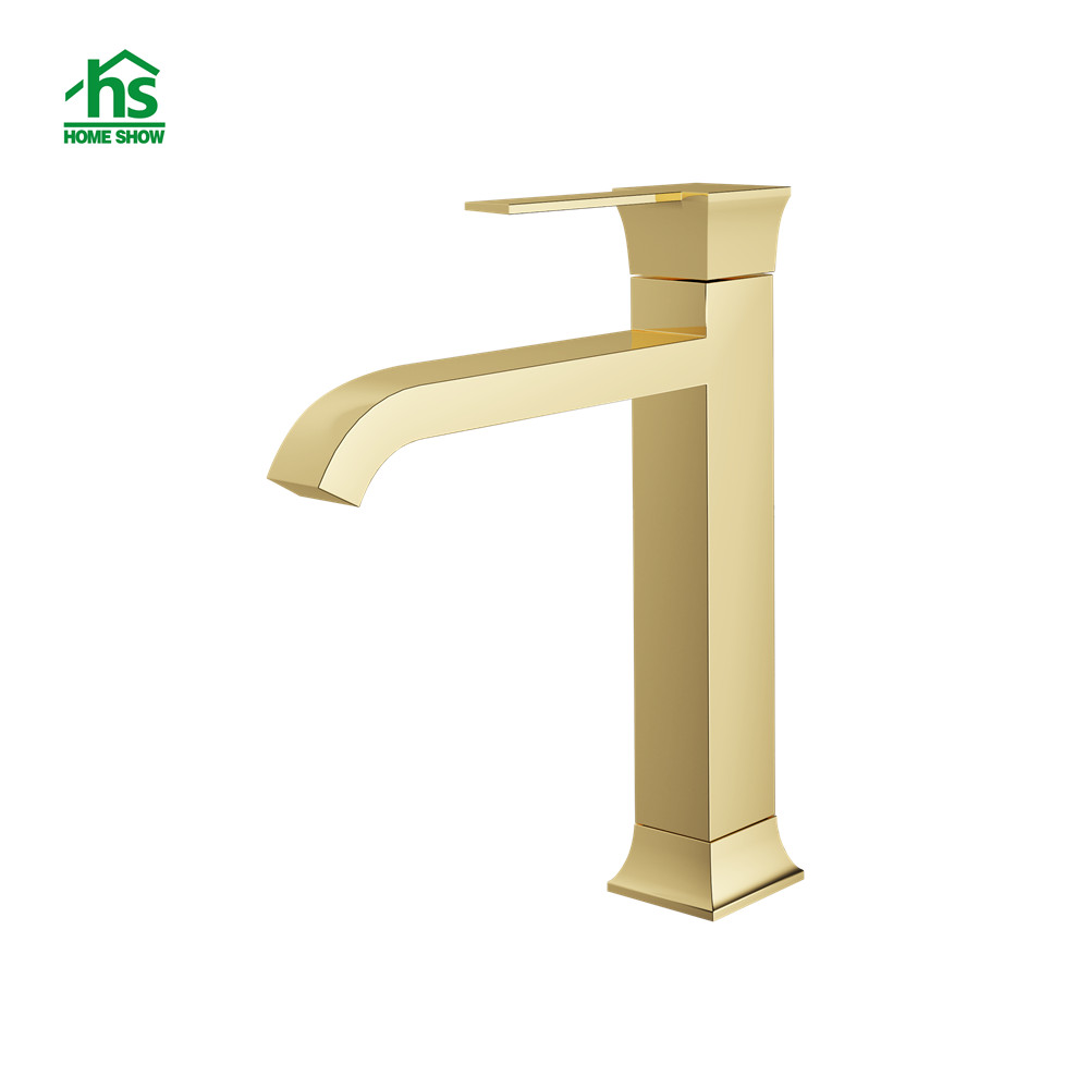 middle size basin faucet